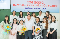 Lễ bảo vệ Khóa luận tốt nghiệp ngành Kế toán - Kiểm toán K64: Khép lại hành trình 4 năm thanh xuân rực rỡ